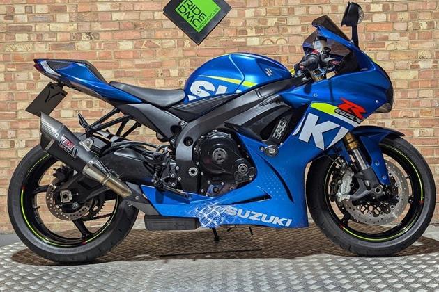 SUZUKI GSX-R750