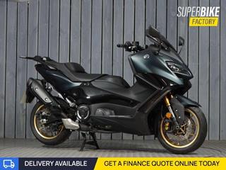 YAMAHA TMAX 560 