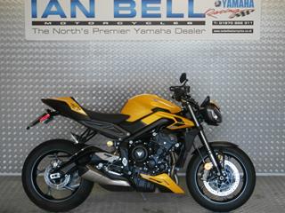 TRIUMPH STREET TRIPLE 765 RS 