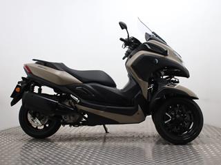 YAMAHA TRICITY 300 