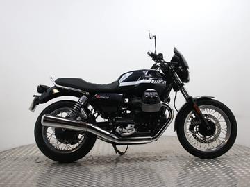 MOTO-GUZZI V7