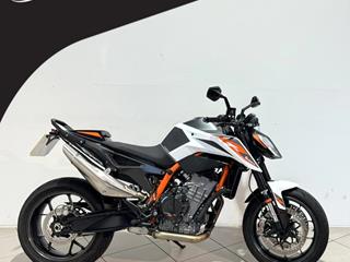 KTM 890 DUKE R 