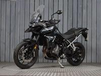 TRIUMPH TIGER 900