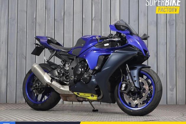 YAMAHA R1