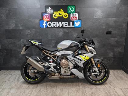 BMW S1000R