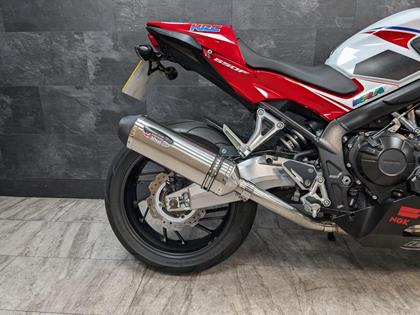 HONDA CBR650F