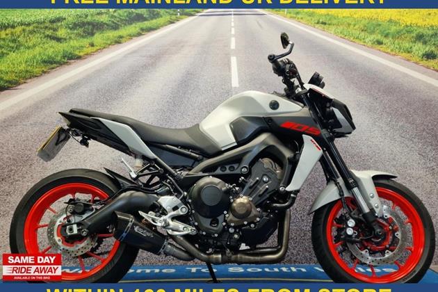 YAMAHA MT-09