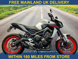 YAMAHA MT-09 