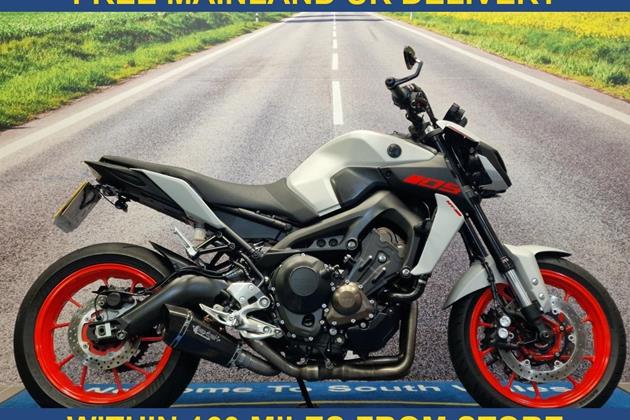 YAMAHA MT-09