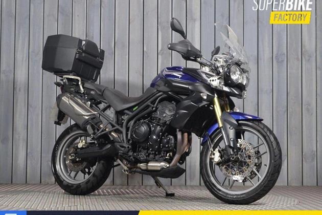 TRIUMPH TIGER 800