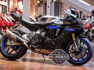 YAMAHA R1M 