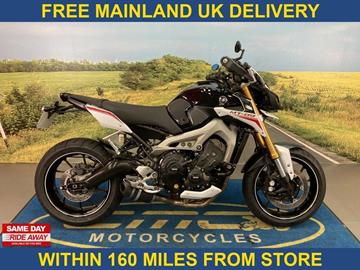 YAMAHA MT-09