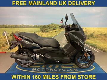 YAMAHA XMAX 125