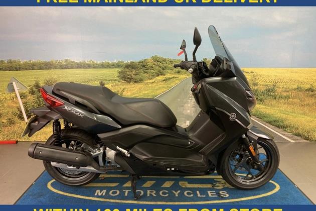 YAMAHA XMAX 125