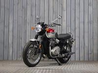 TRIUMPH BONNEVILLE T120