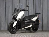 YAMAHA XMAX 300