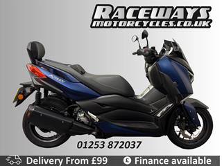 YAMAHA XMAX 300 