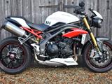 SPEED TRIPLE 1050 R 