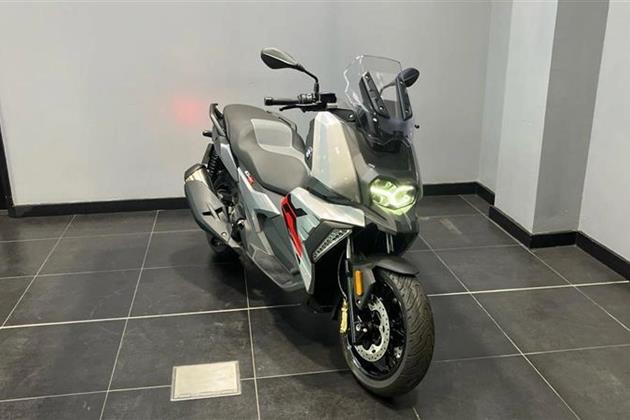 BMW C400X