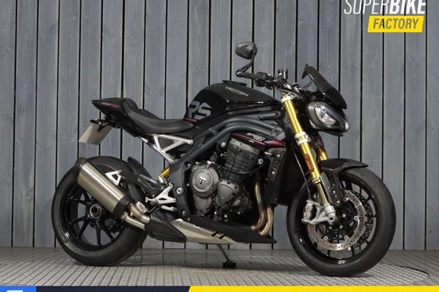 TRIUMPH SPEED TRIPLE 1200 RS