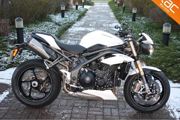 TRIUMPH SPEED TRIPLE 1050 RS