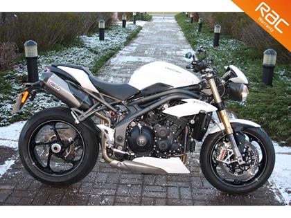 TRIUMPH SPEED TRIPLE 1050 RS