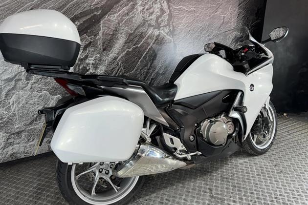 HONDA VFR1200F