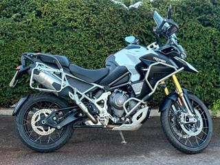 TRIUMPH TIGER 1200 RALLY EXPLORER 