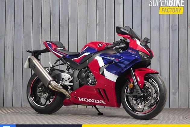 HONDA CBR1000RR-R FIREBLADE