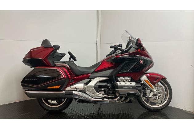 HONDA GL1200 GOLDWING