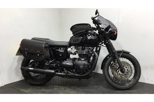 TRIUMPH BONNEVILLE T120 BLACK