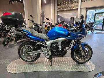 YAMAHA FZ6 FAZER