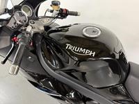 TRIUMPH SPRINT ST 1050