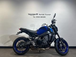 YAMAHA MT-09 