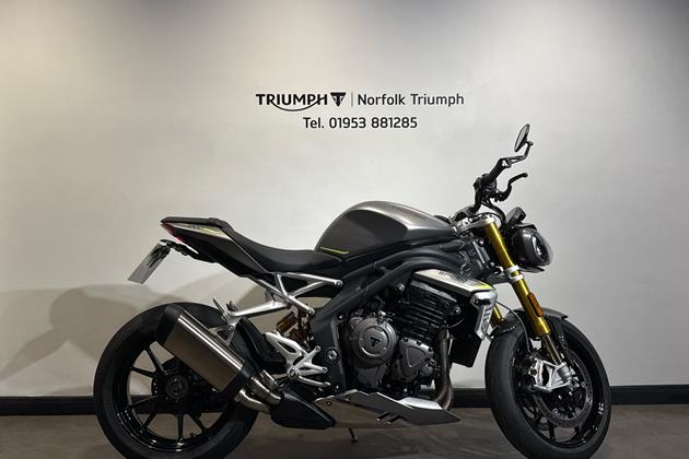 TRIUMPH SPEED TRIPLE 1200 RS