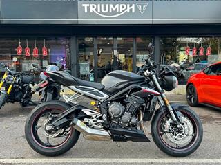 TRIUMPH STREET TRIPLE 765 RS 