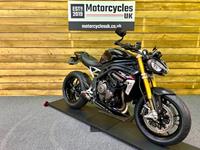 TRIUMPH SPEED TRIPLE 1200 RS