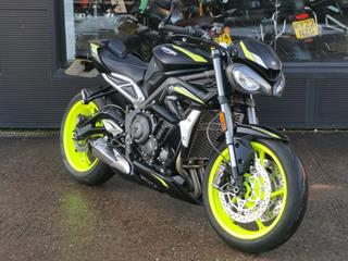 TRIUMPH STREET TRIPLE 765 RS 