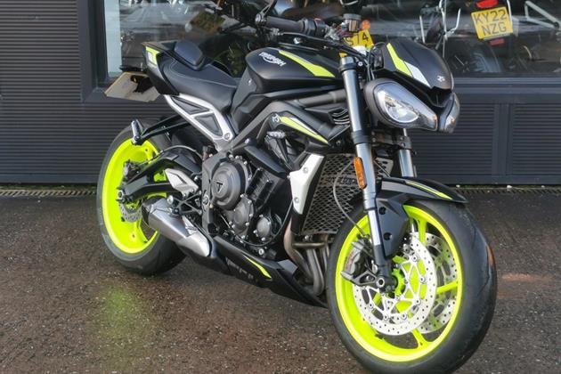 TRIUMPH STREET TRIPLE 765 RS