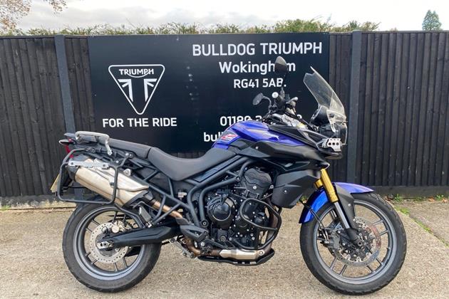 TRIUMPH TIGER 800