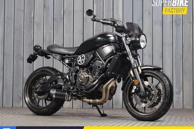 YAMAHA XSR700