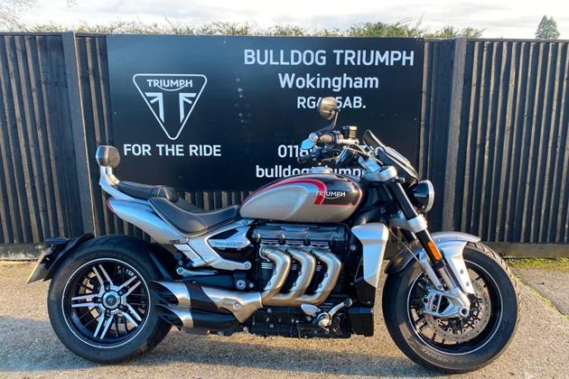 TRIUMPH ROCKET III GT