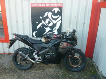 HONDA CBR125R