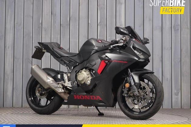 HONDA CBR1000RR FIREBLADE