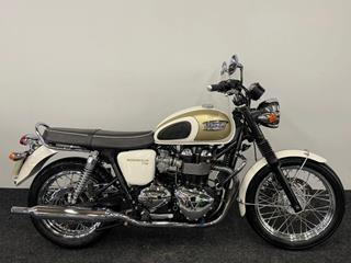 TRIUMPH BONNEVILLE T100 