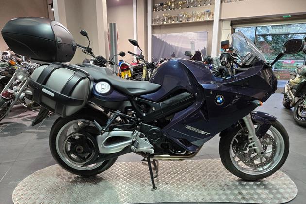 BMW F800ST