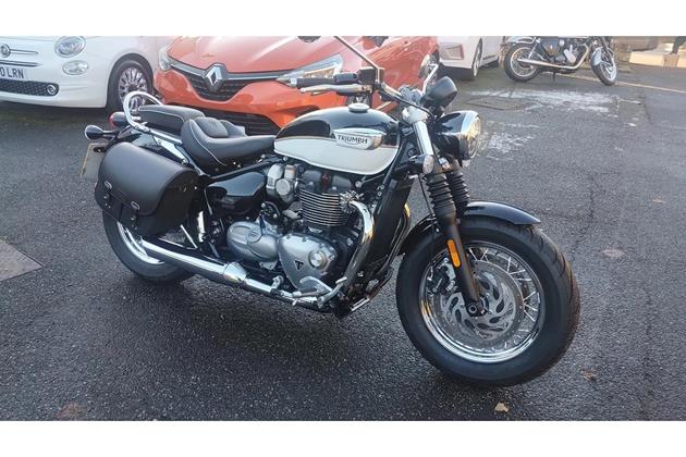 TRIUMPH SPEEDMASTER 1200