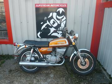 SUZUKI GT250