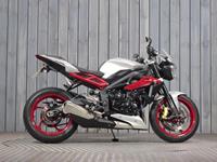 TRIUMPH STREET TRIPLE 765 R