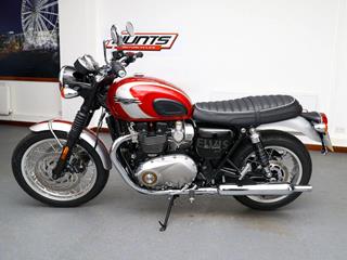 TRIUMPH BONNEVILLE T120 